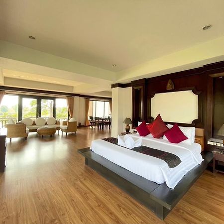 Gassan Legacy Golf Club Hotel Lamphun Luaran gambar