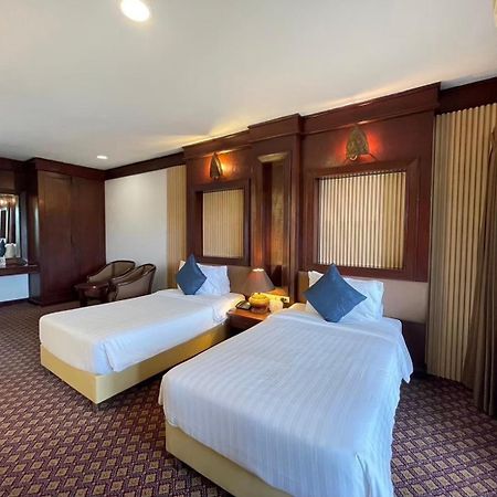 Gassan Legacy Golf Club Hotel Lamphun Luaran gambar