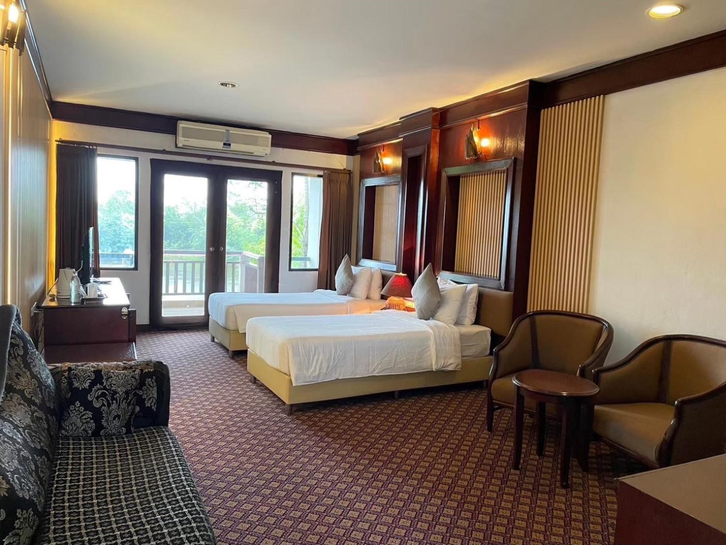 Gassan Legacy Golf Club Hotel Lamphun Luaran gambar