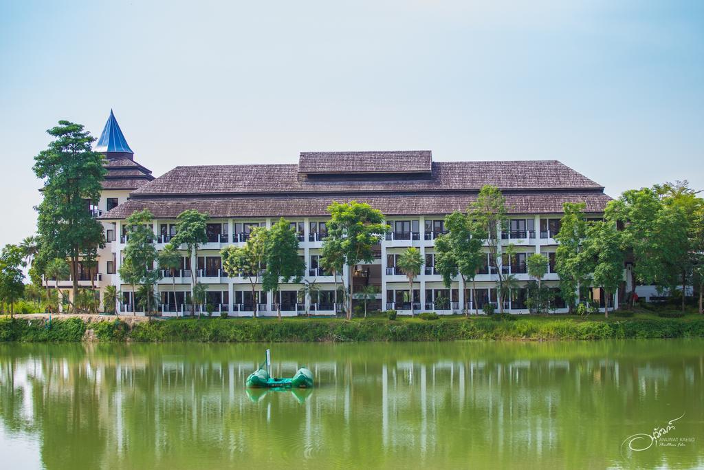 Gassan Legacy Golf Club Hotel Lamphun Luaran gambar