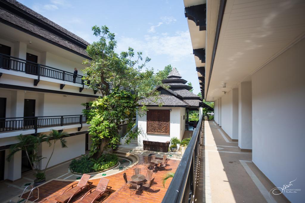 Gassan Legacy Golf Club Hotel Lamphun Luaran gambar