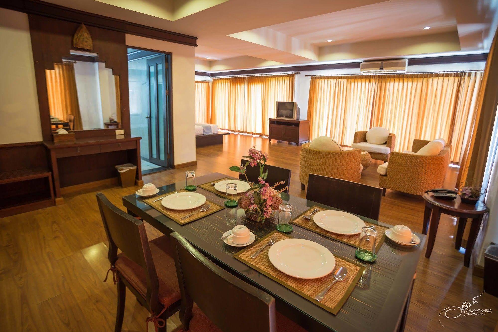 Gassan Legacy Golf Club Hotel Lamphun Luaran gambar