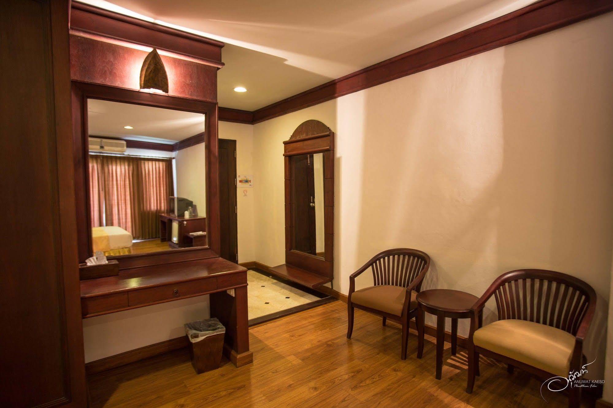 Gassan Legacy Golf Club Hotel Lamphun Luaran gambar