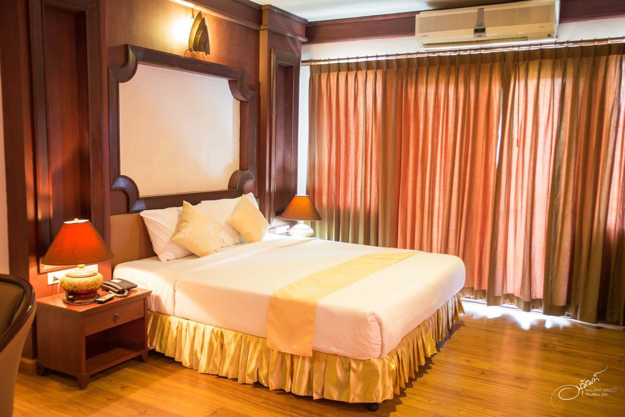 Gassan Legacy Golf Club Hotel Lamphun Luaran gambar