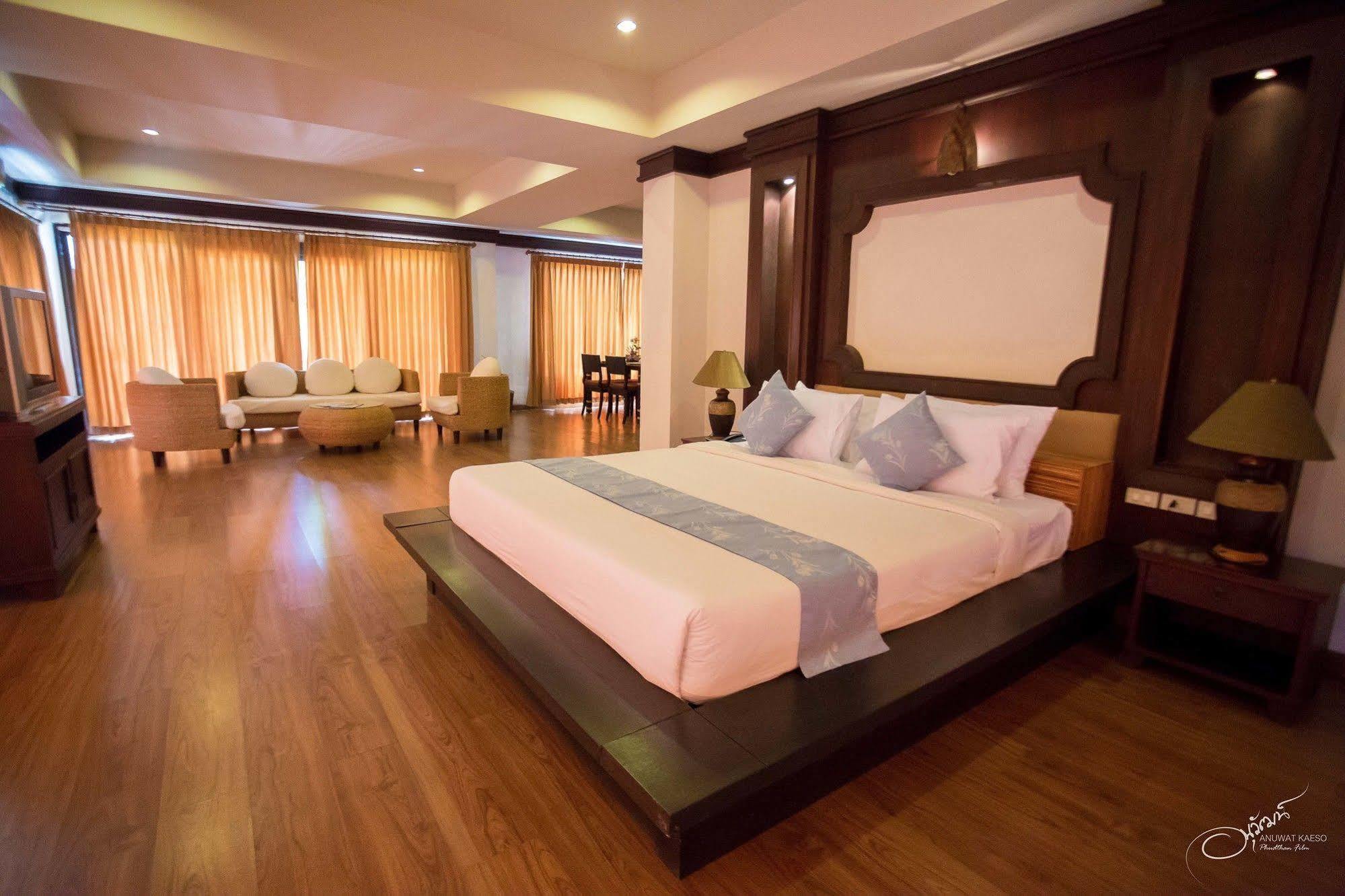 Gassan Legacy Golf Club Hotel Lamphun Luaran gambar