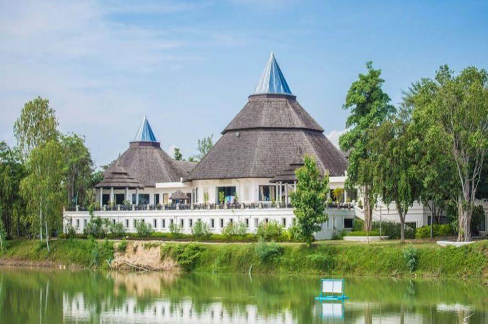 Gassan Legacy Golf Club Hotel Lamphun Luaran gambar